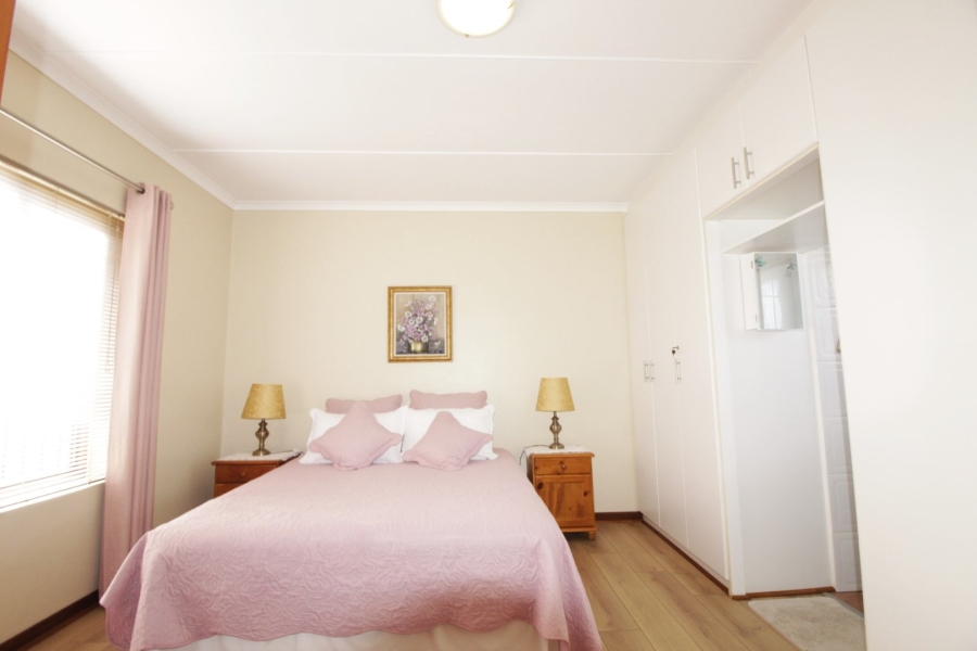 3 Bedroom Property for Sale in Jeffreys Bay Central Eastern Cape
